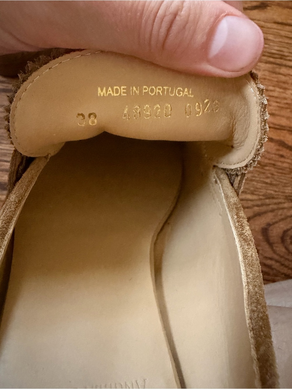 THE OFFICE OF ANGELA SCOTT Miss Emma Wingtip Mule Cognac Suede Tan Size 38 - Picture 15 of 15